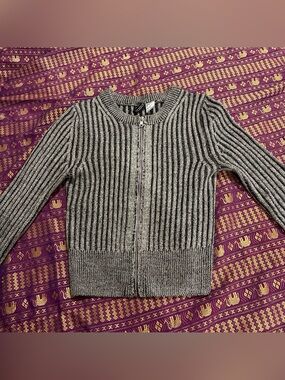 Ribbed Zip-Front Women's Sweater - Gray